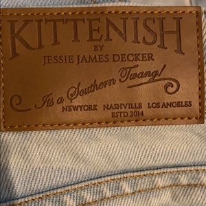 Kittenish overalls 👖